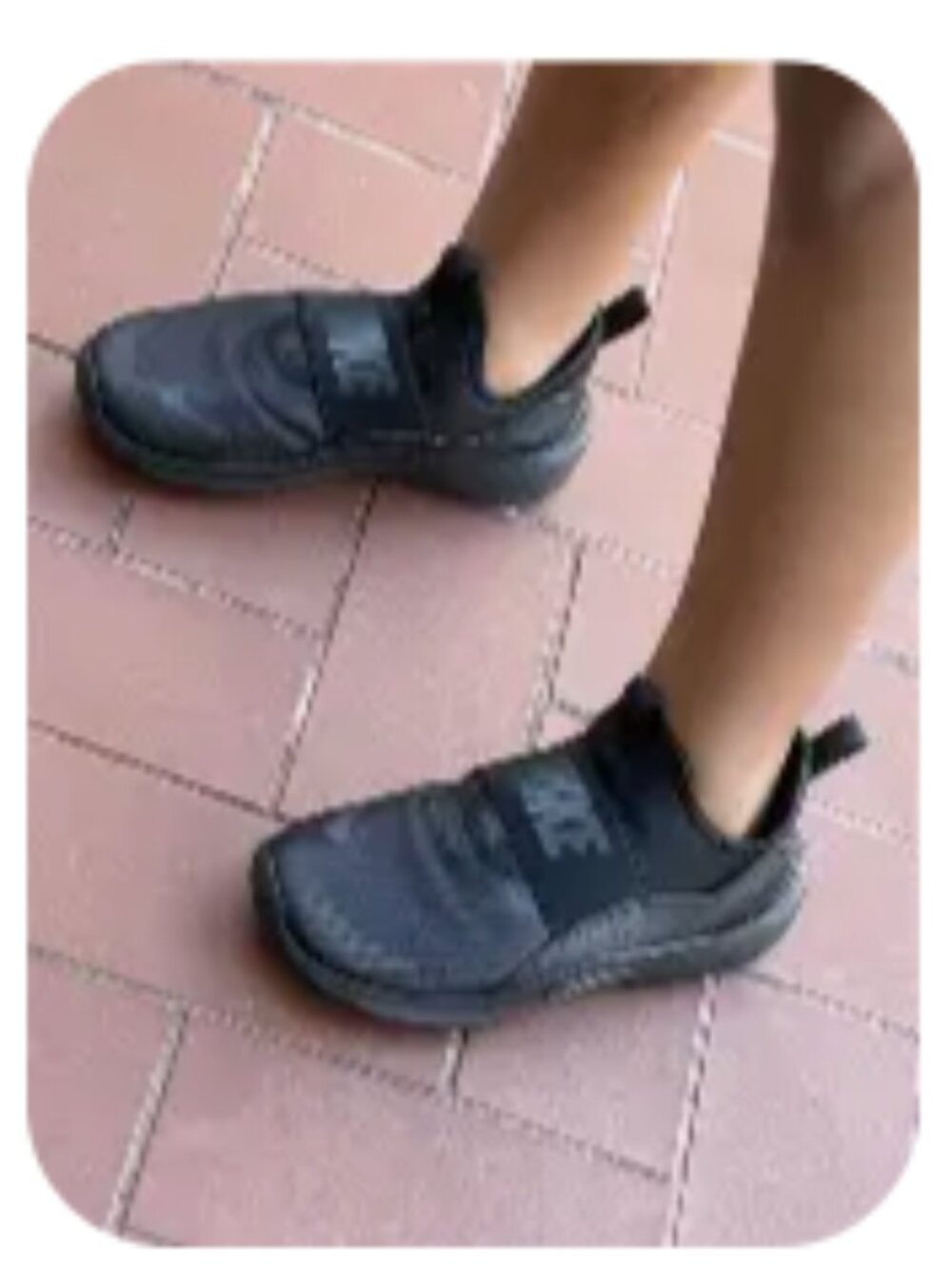 Nike Flex Runner 4 Boys Black Slip-On Running Shoes Size 3Y